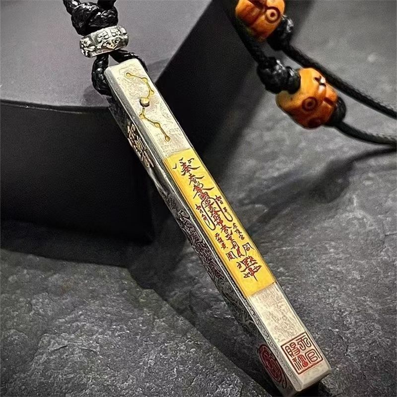 จี้พระเจ้าแห่งโชคลาภห้าทิศทาง  - Ethnic Fashion Way บทวิจารณ์และราคา