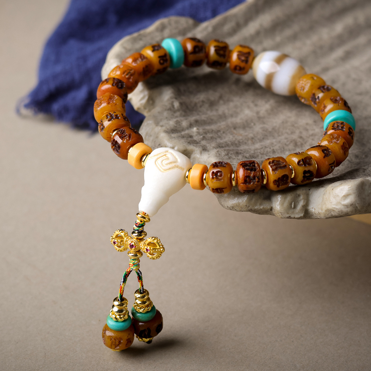 กำไลข้อมือแบบทิเบต แกะสลักด้วย - Ethnic Fashion Way บทวิจารณ์และราคา